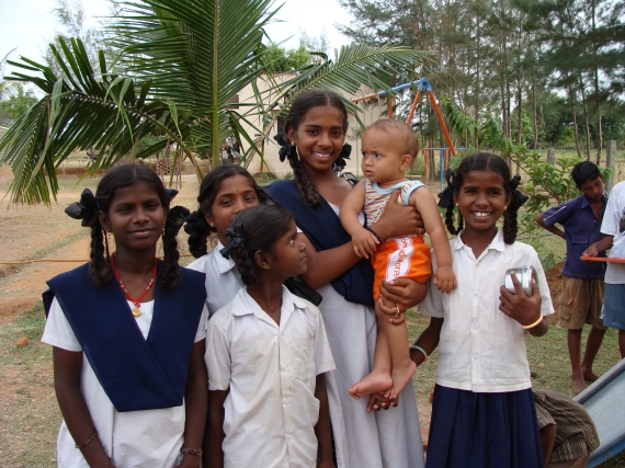 homekids_mit_surya1.jpg