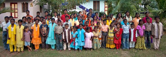gruppenbild2009.jpg big_family